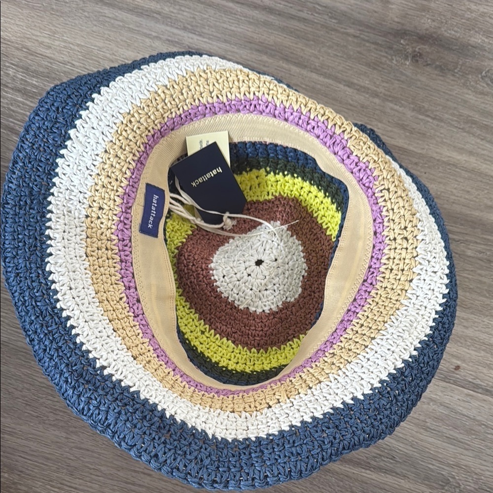 Hatattack Navy Striped Sun Har Crochet Multicolor NWT Beach - Picture 6 of 8